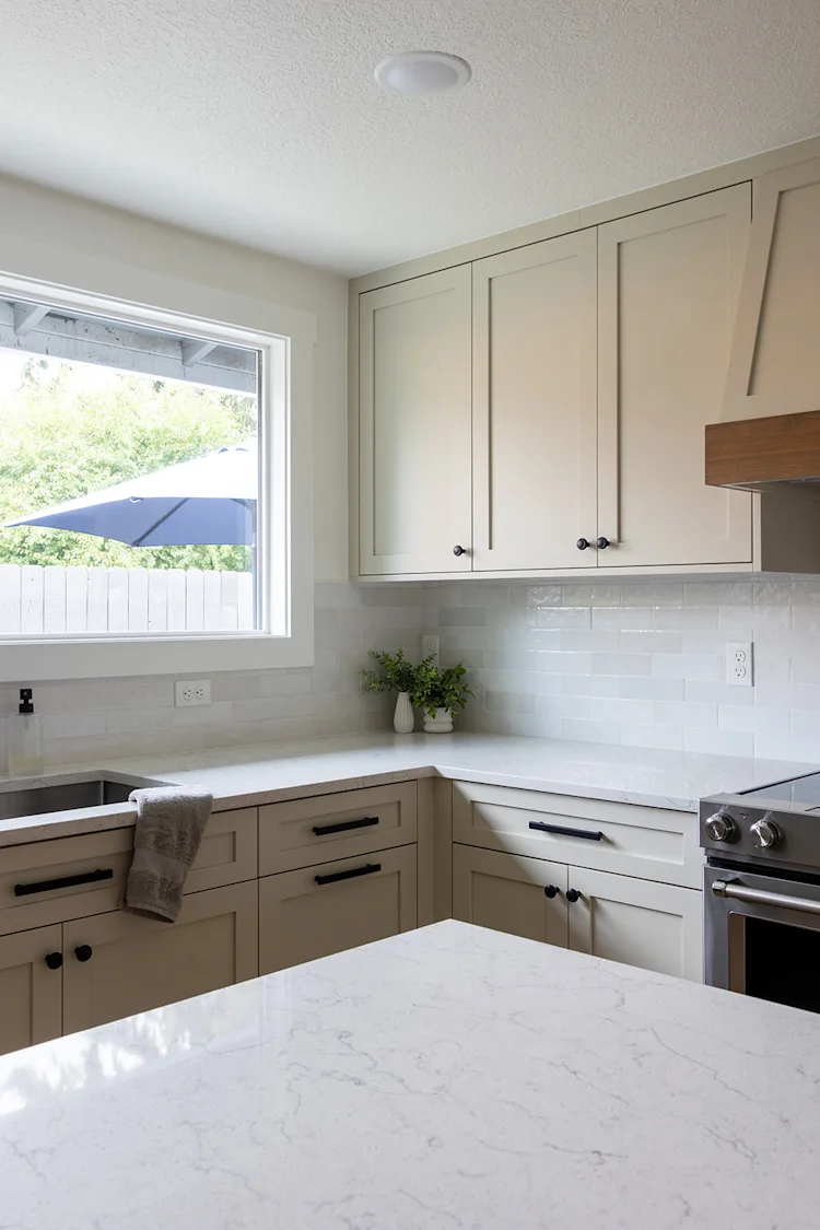 Modern Kitchen Remodel in Vancouver, WA