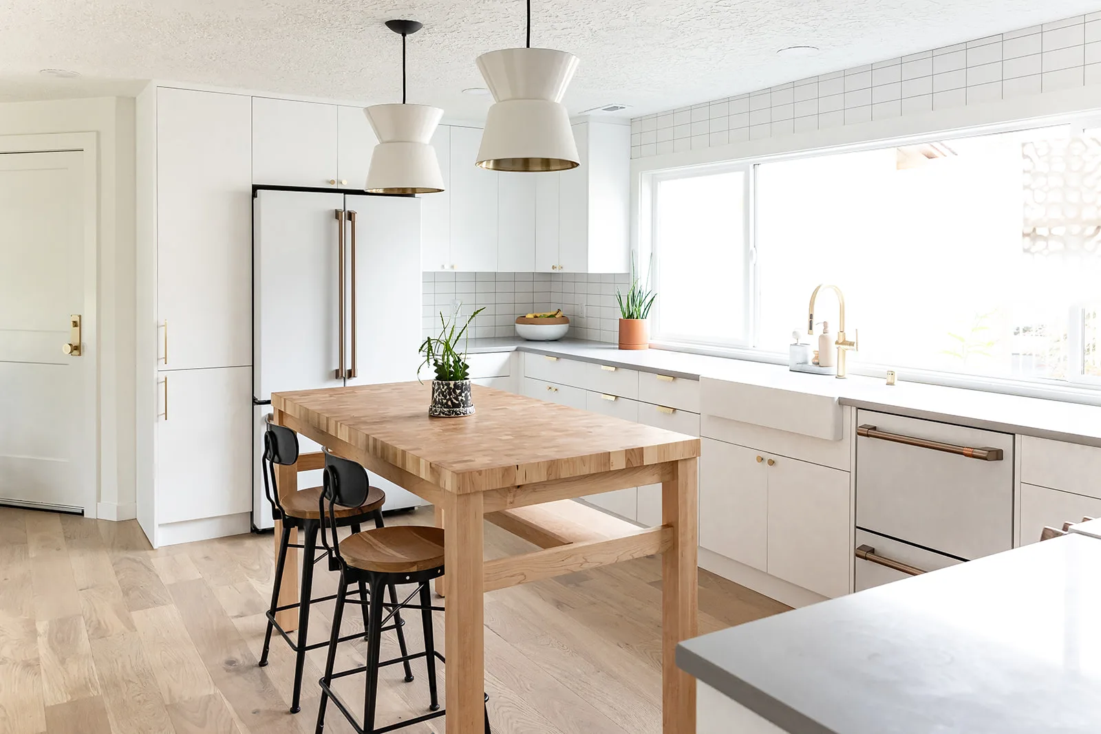 Bright and Airy Kitchen Remodel in Vancouver, WA