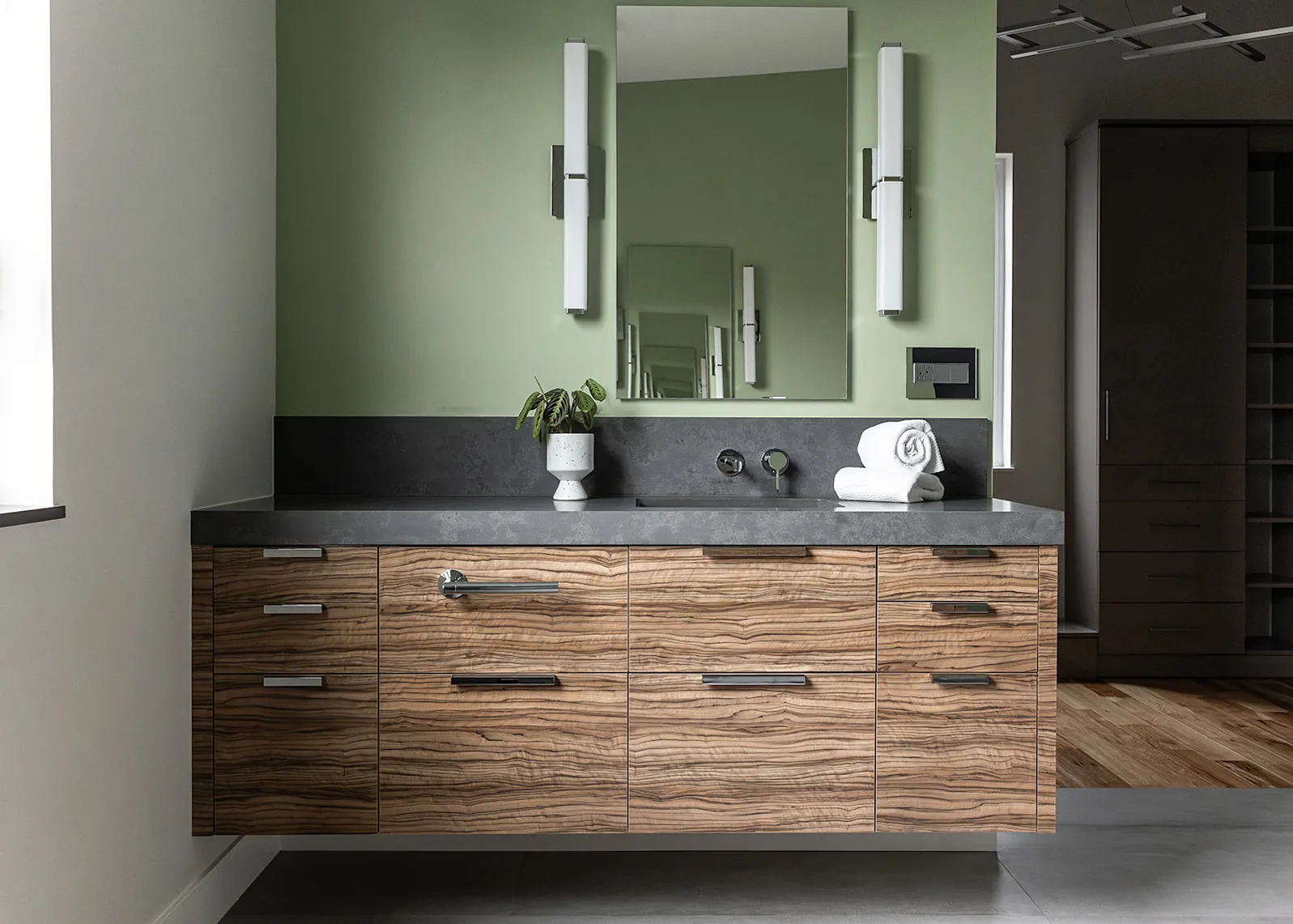 Modern Primary Bath Remodel in Vancouver, WA