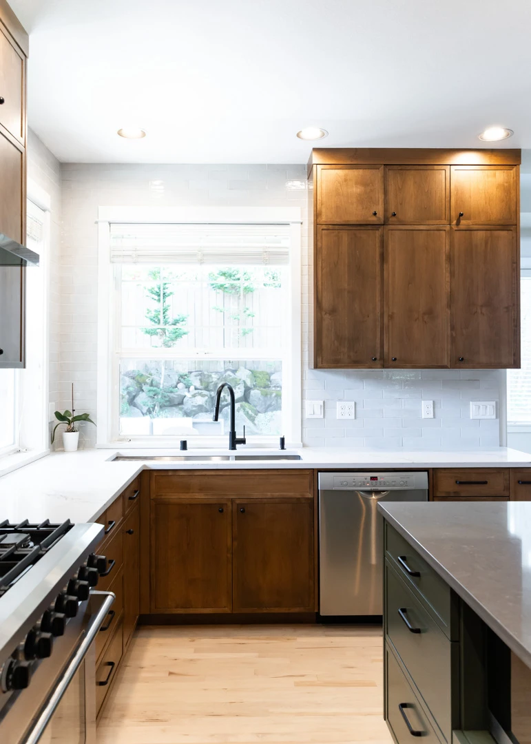Beautifully Updated Kitchen in Camas, WA