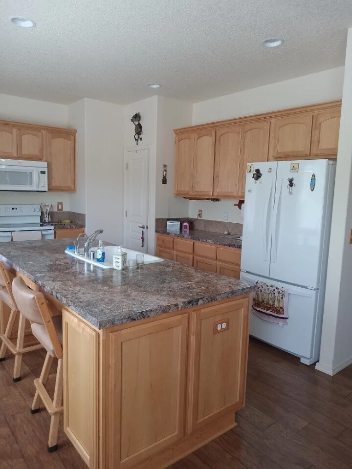 Gray-Stained Kitchen and Bath Remodel in Battle Ground, WA — before