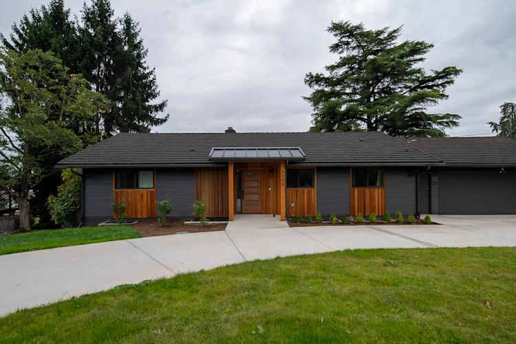 Mid-century ranch exterior refresh in Vancouver, WA