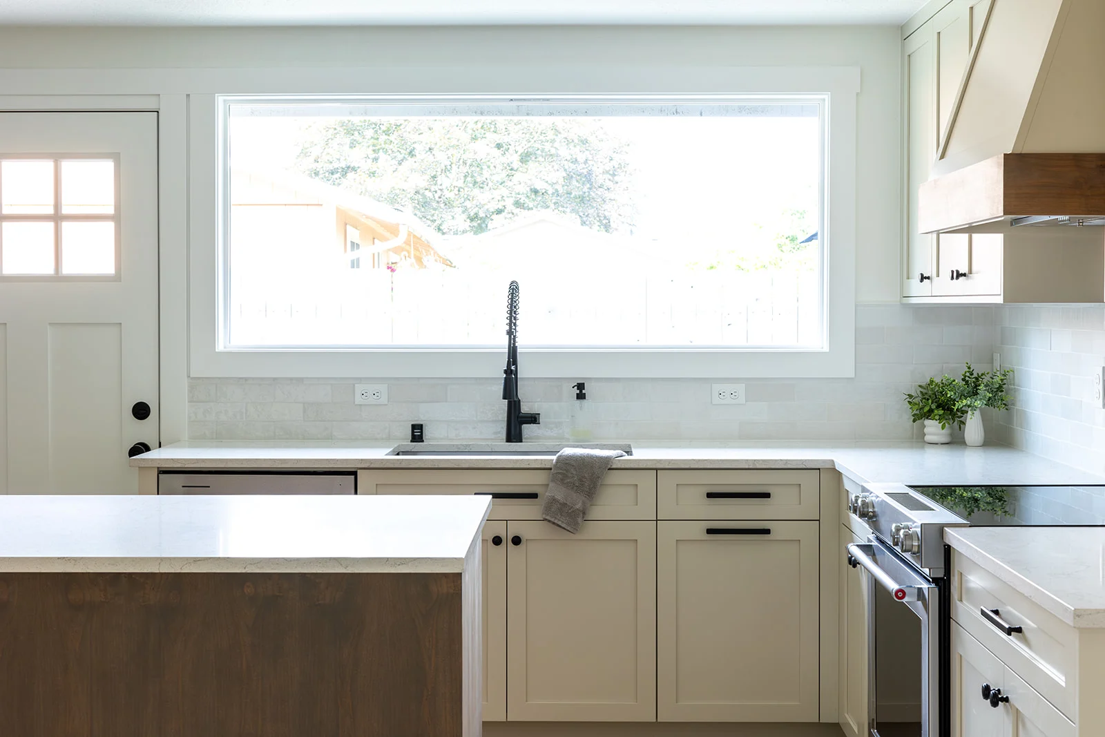 Modern Kitchen Remodel in Vancouver, WA