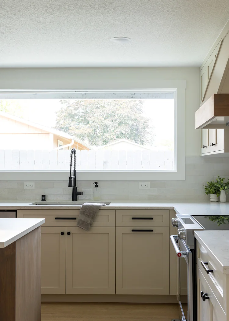 Modern Kitchen Remodel in Vancouver, WA
