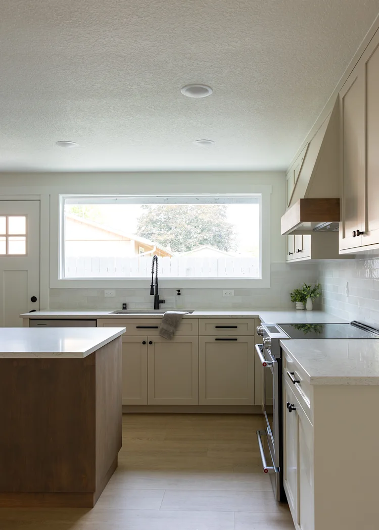 Modern Kitchen Remodel in Vancouver, WA