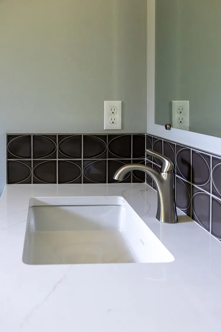 Greige Kitchen Remodel in Vancouver, WA