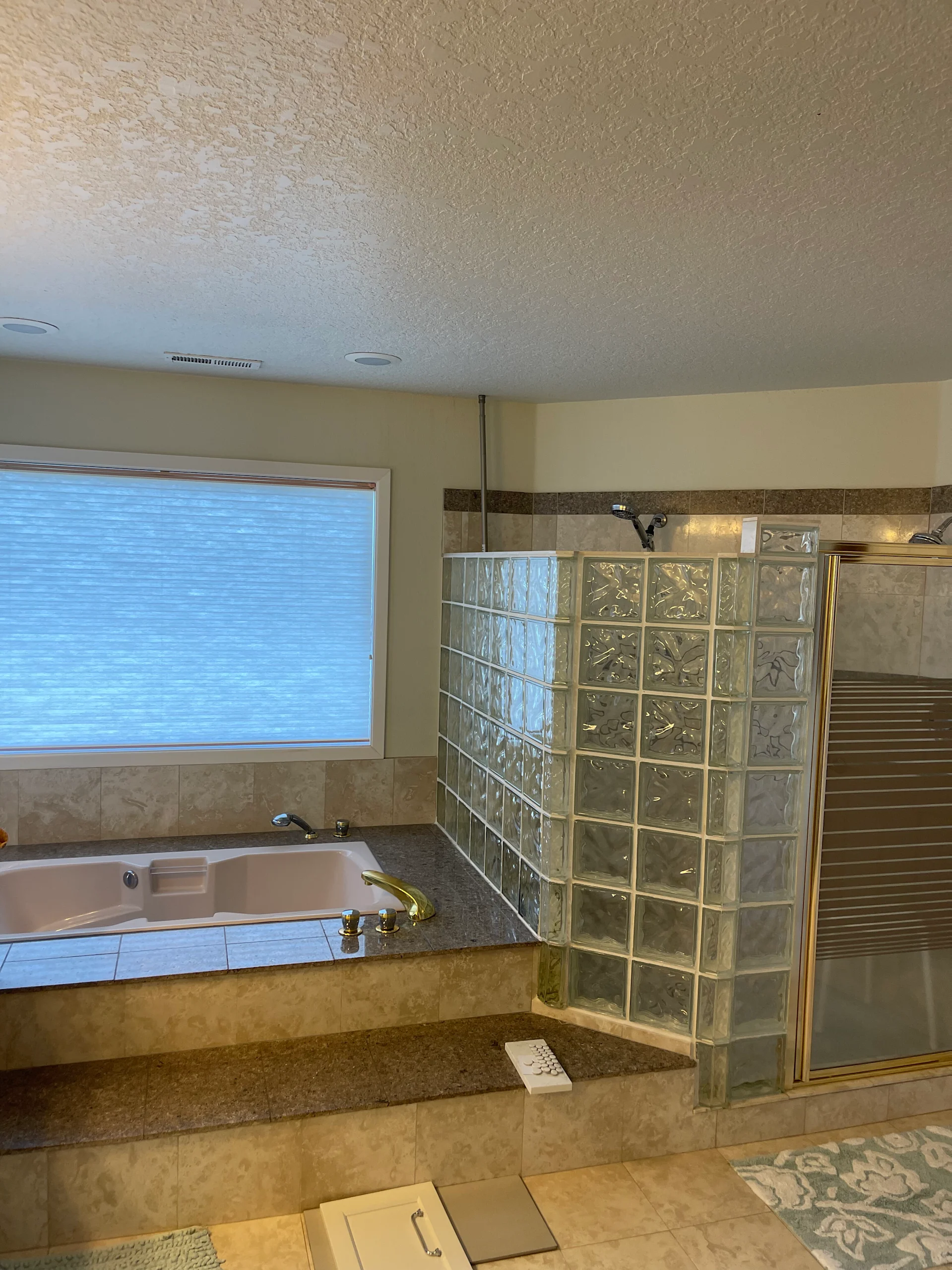 Refreshing Bathroom Remodel in Camas, WA — before